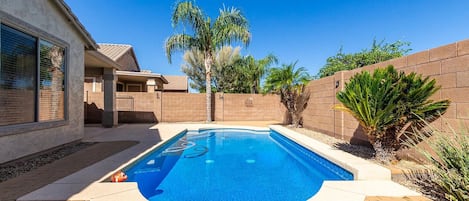 Crystal clean pool professionally maintained weekly