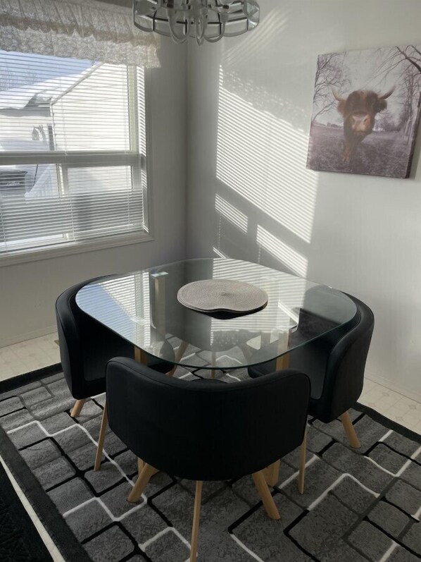 Dining table in Kitchen