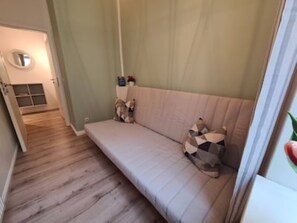 Schlafzimmer 2 mit Schlafcouch