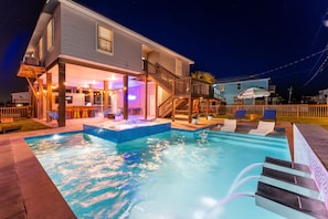 Enjoy your private Galveton Island oasis!