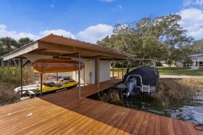 The Dock- Boat/Jetski is not present