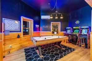 Spielezimmer