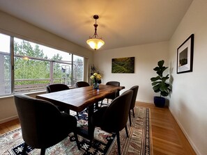 Main dining area seats 6