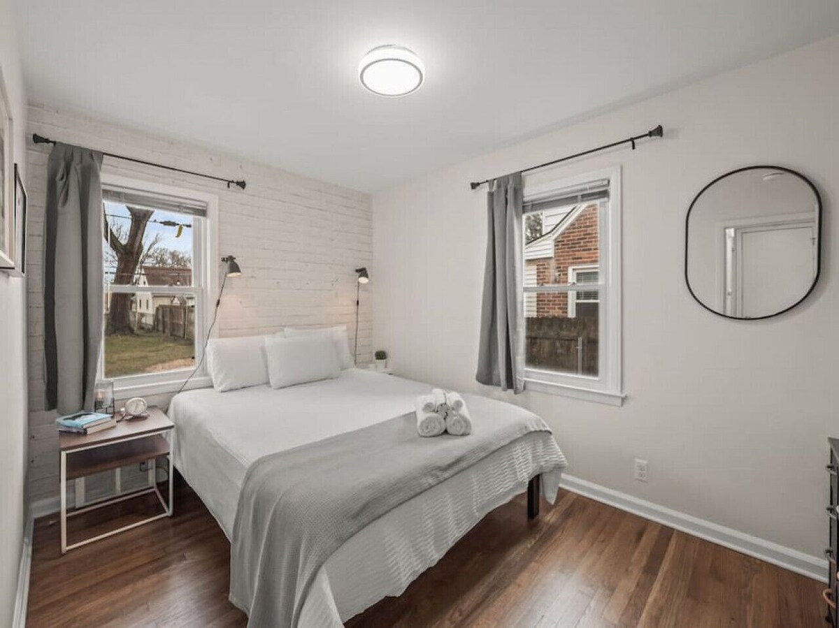 Modern Charmer | Finished Basement | Patio | Games