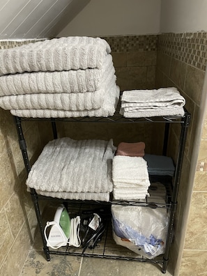 Bathroom amenities