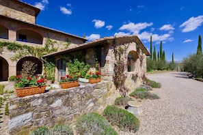 Camparone & Driveway.