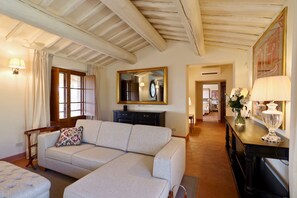Camparone The West Wing Living Room.