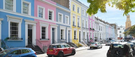 Notting Hill coloured houses tif