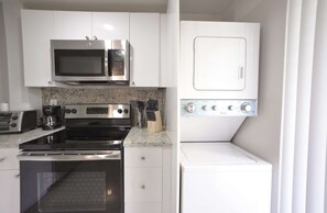103 ART_1BR DESIGNER WRIVERVIEW - Kitchen.