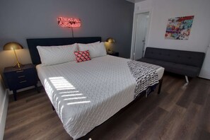 - Bed.