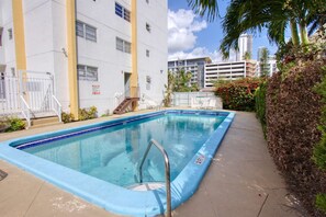 Pool.
