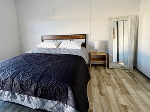 Queen Bed with private bathroom