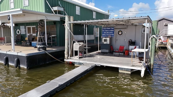 20ft Finger Pier for easy boat docking. 