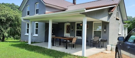 A gravel drive right up to the house.