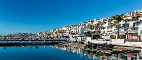 Marina Puerto Banus - Lovely 1 bed condo by the beach in Puerto Banus