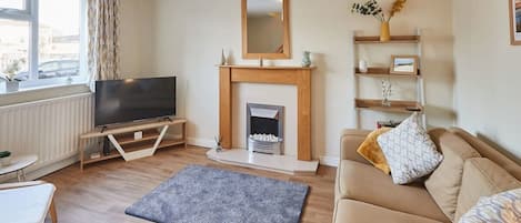Station Cottage, Saltburn-by-the-Sea - Host & Stay