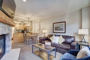 Living Room, Furniture, Indoors, Couch, Home Decor