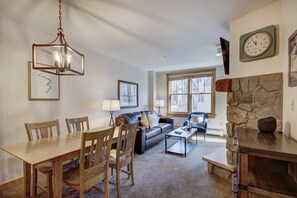 Living Room, Furniture, Indoors, Table, Dining Room