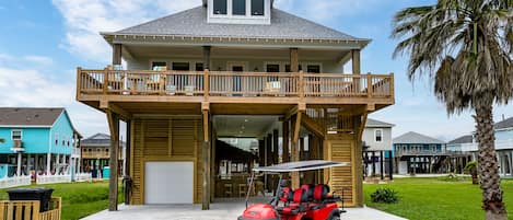 Newly constructed custom home just minutes to the beach!  Golf cart rental