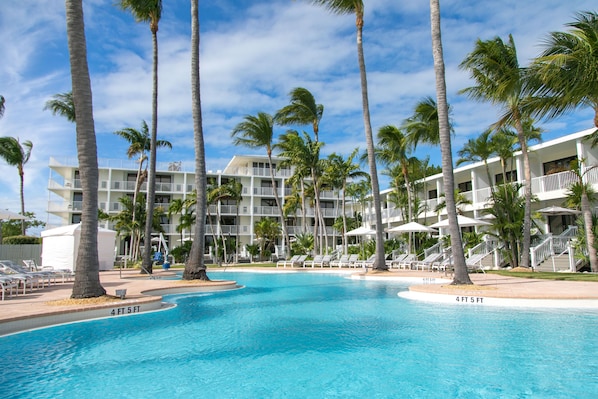 Food and drinks are served by Oasis Cay attendants at the Oasis Cay Pool.