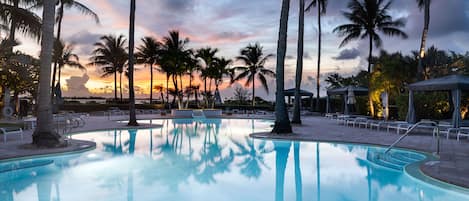 Experience the Florida Keys without leaving the pool. Located just past the lobby, the Resort Pool features music and entertainment, exciting family games and competitions.