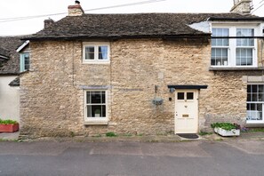 Lilly Bee Cottage - StayCotswold