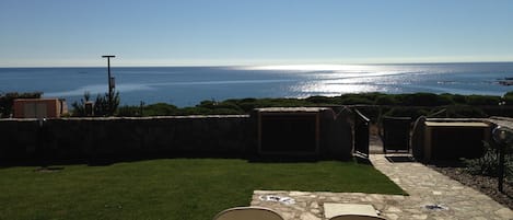 vista mare dal tavolo pranzo della veranda