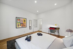 Kingsize Bed for restful nights