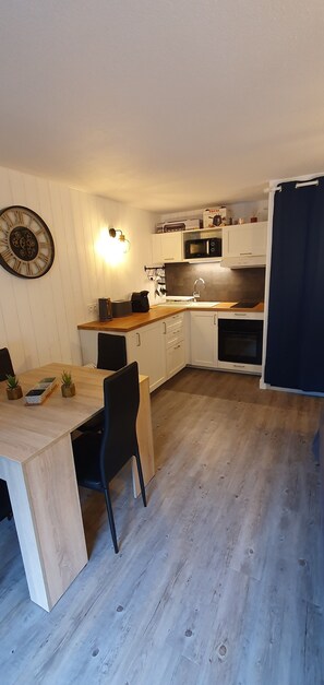 Oklassificerad bild, 2 av 7, knapp