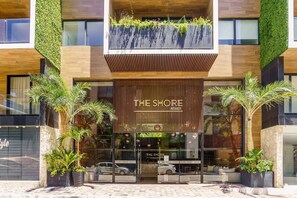 Welcome to The Shore in Playa del Carmen