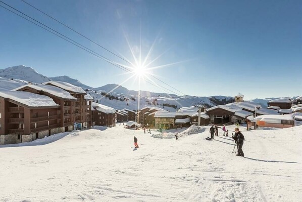 Snow and ski sports
