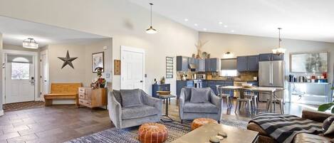 Open floor plan makes it easy to unpack and unwind