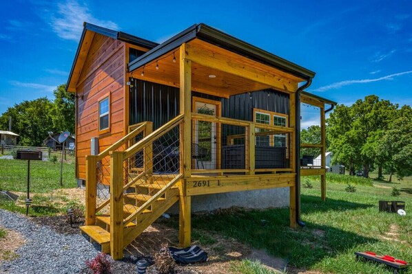 Beautiful new construction tiny cabin.