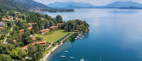 Casa Aurora, Meina, Lake Maggiore - NORTHITALY VILLAS vacation villa rentals