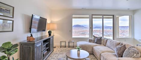 St. George Vacation Rental | 2BR | 1BA | 870 Sq Ft | Step-Free Access