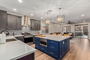 Private kitchen