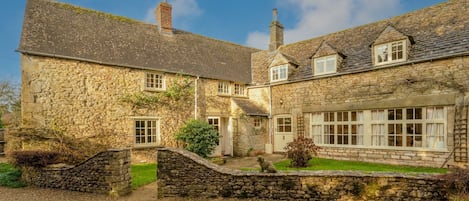 Rear View, Woodmancote Manor Cottage, Bolthole Retreats