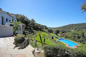 VIew of the gardens and south pool