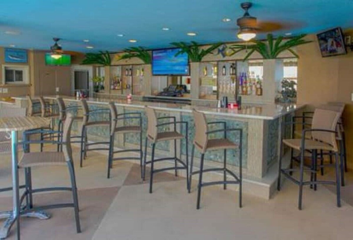 Ocean Front Studio at Beach Quarters – Sleeps 2