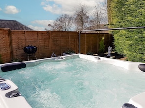 Hot tub | The Old Post Office at Loch Tay, Aberfeldy, near Loch Tay