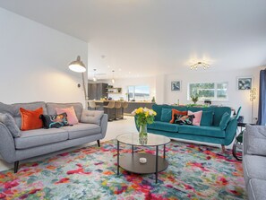 Open plan living space | Eastacombe, Atherington, near Umberleigh