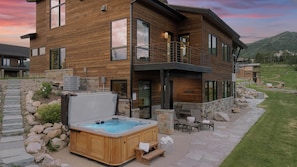 Hot tub summer