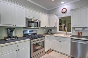 Large, eat-in kitchen fully equipped with everything you need.
