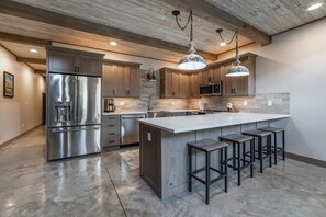 Fully equipped kitchen- everything you need to have a great stay here!