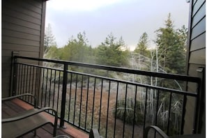 Private Deck to Deschutes National Forest