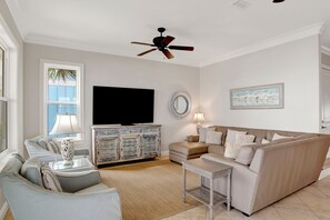 Beach Mouse sleeps 17 guests and is pet friendly!