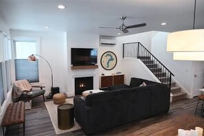 Cozy open living room 