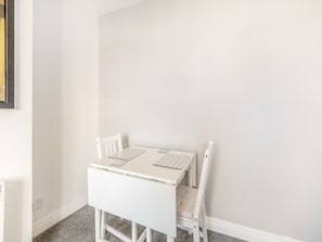 Dining Area | Buttercup Apartment - Fresh as a Daisy Apartments, Bridlington