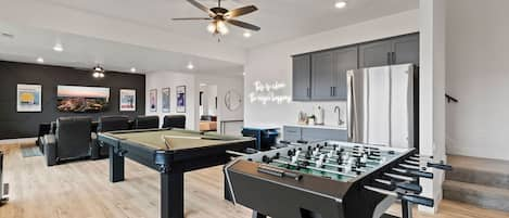 8' Pool Table, Foosball, Arcade Game, Kitchenette, and Theater Room!