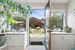 Bathroom (1)